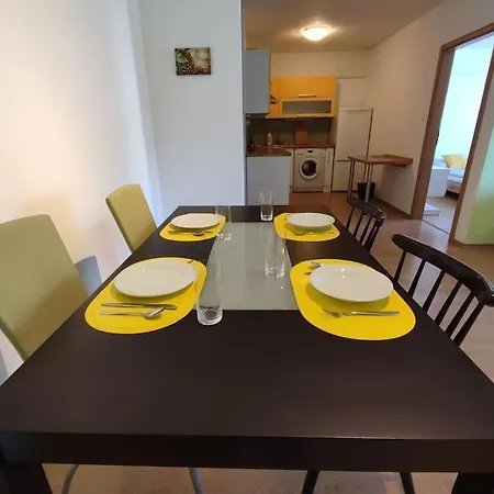 Velky Stylovy Apartman Vo Vybornej Lokalite Appartamento Martin